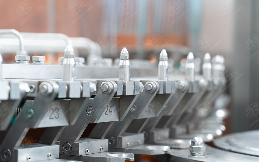 塑料瓶自動果汁灌裝機設(shè)備 塑料瓶自動果汁灌裝機設(shè)備